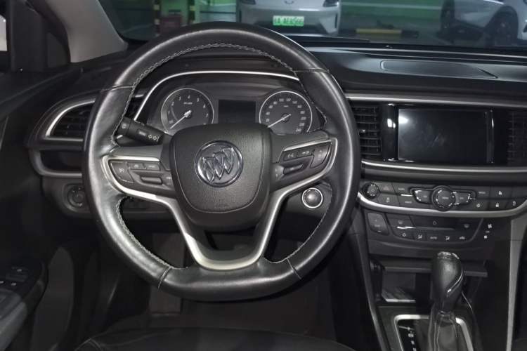 Used Buick Excelle GX 2018 18T Automatic Flagship Model Steering Wheel