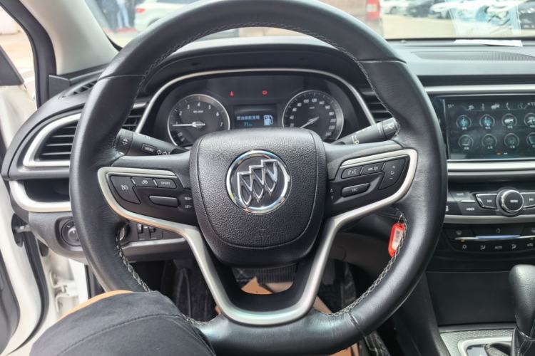 Used Buick Excelle GX 2018 18T Automatic Flagship Model Steering Wheel