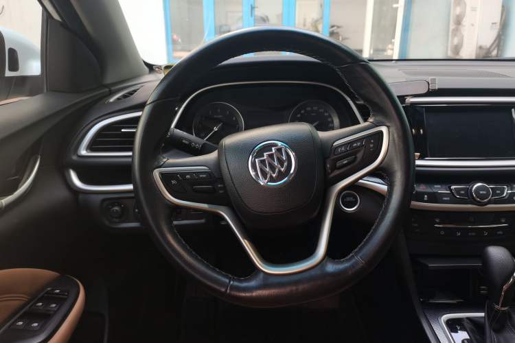Used Buick Excelle GX 2018 18T Automatic Flagship Model Steering Wheel