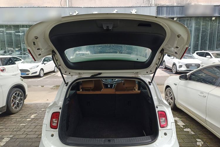 Used Buick Excelle GX 2018 18T Automatic Flagship Model Trunk