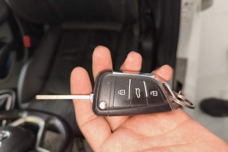 Used Buick Excelle GX 2018 18T Automatic Elite Model Vehicle Key