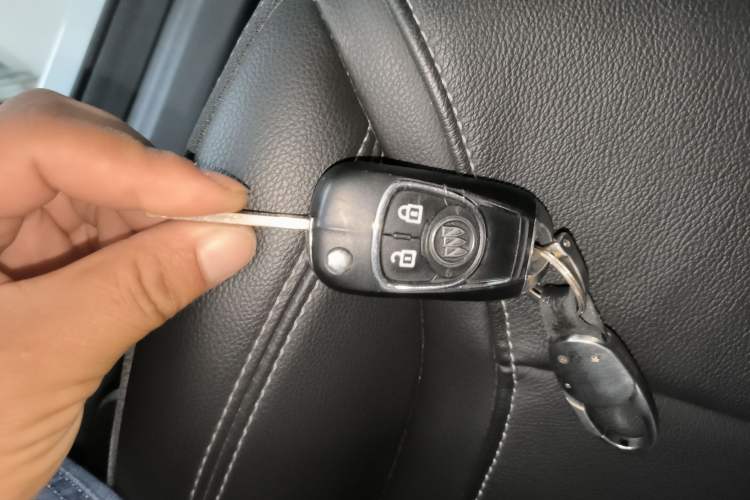 Used Buick Excelle GX 2018 18T Automatic Elite Model Vehicle Key