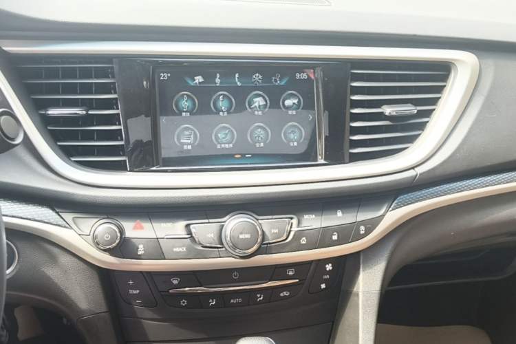 Used Buick Excelle GX 2018 18T Automatic Flagship Model Audio And AC Panel