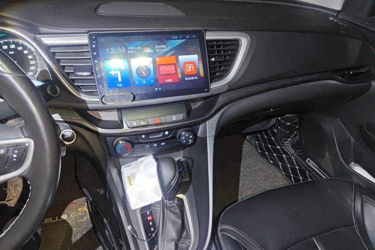 Used Buick Excelle GX 2018 18T Automatic Elite Model Audio And AC Panel