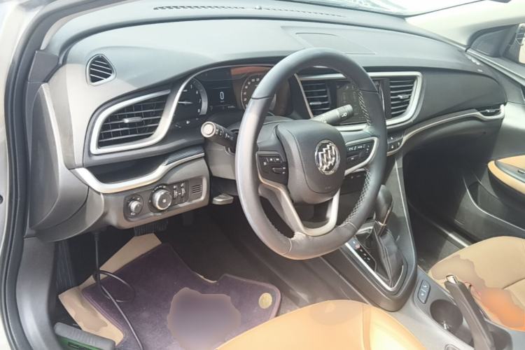 Used Buick Excelle GX 2018 18T Automatic Flagship Model Center Console
