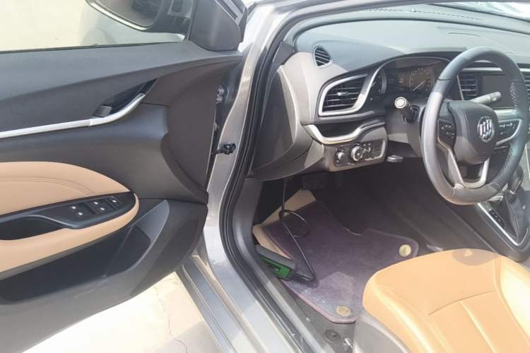 Used Buick Excelle GX 2018 18T Automatic Flagship Model Driver Seat