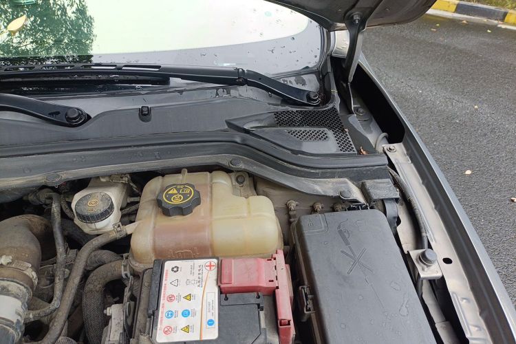 Used Buick Excelle GX 2018 18T Automatic Elite Model Engine Bay Left