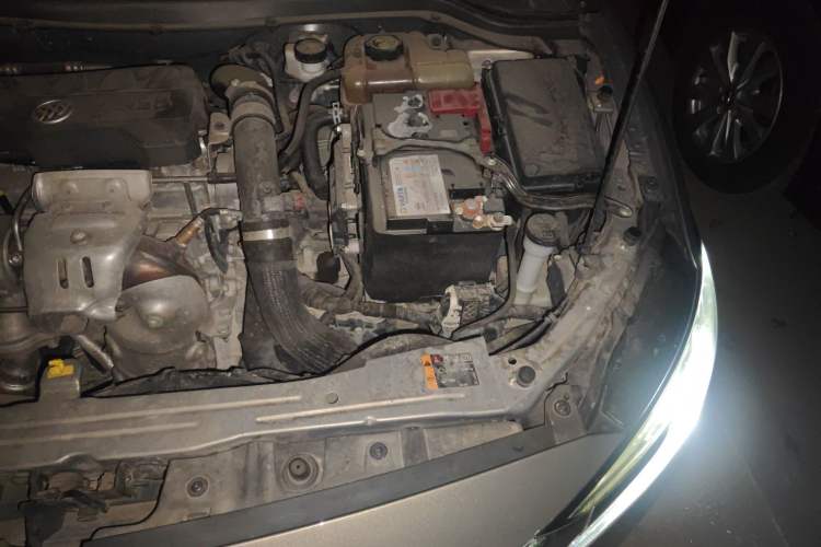 Used Buick Excelle GX 2018 18T Automatic Elite Model Engine Bay Left