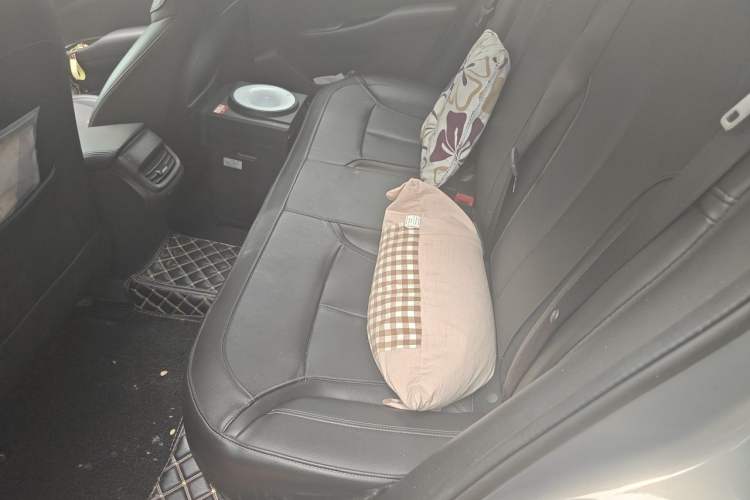 Used Buick Excelle GX 2018 18T Automatic Elite Model Left Rear Seat