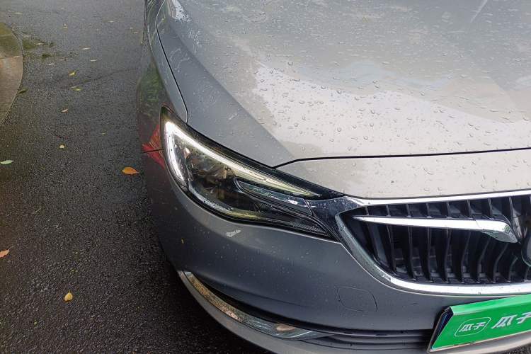 Used Buick Excelle GX 2018 18T Automatic Elite Model Right Front Headlight