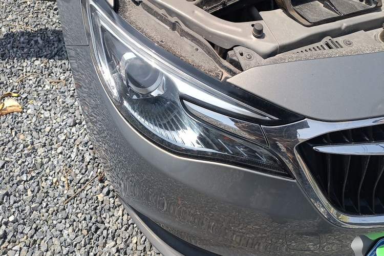 Used Buick Excelle GX 2018 15T Manual Elite Model Right Front Headlight