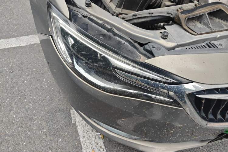Used Buick Excelle GX 2018 18T Automatic Elite Model Right Front Headlight