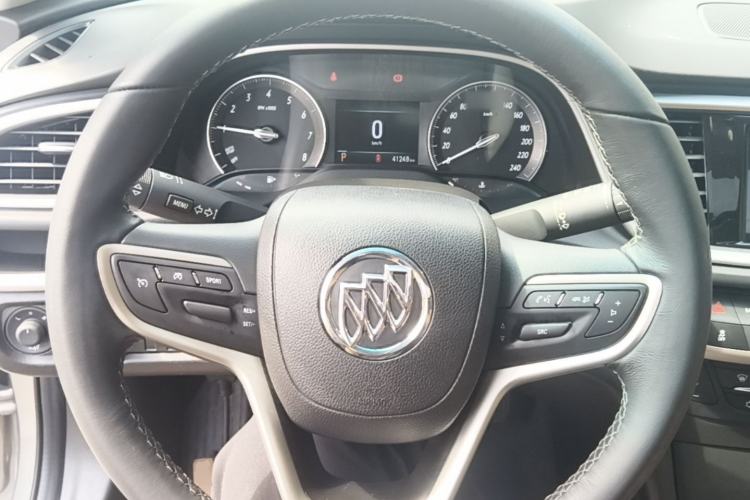 Used Buick Excelle GX 2018 18T Automatic Flagship Model Steering Wheel