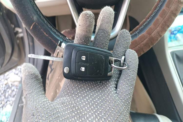 Used Buick Excelle GX 2018 15T Manual Elite Model Vehicle Key
