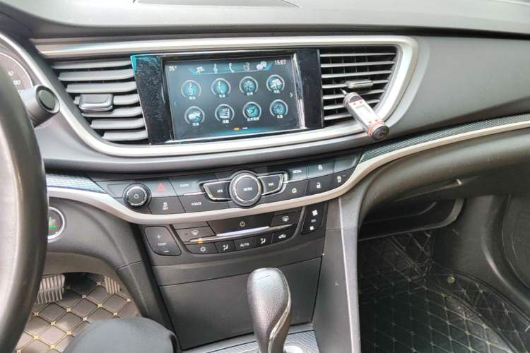 Used Buick Excelle GX 2019 18T Automatic Connected Flagship Version China V Standard Audio And AC Panel