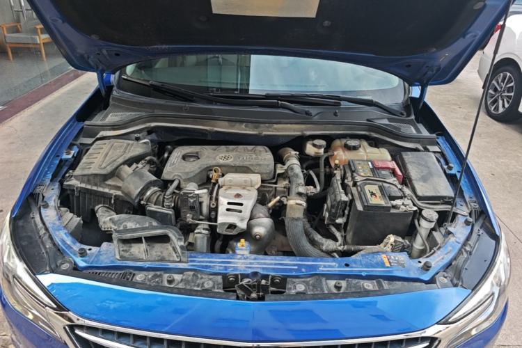 Used Buick Excelle GX 2019 15T Dual-Clutch Connected Elite Version China V Standard Engine Bay