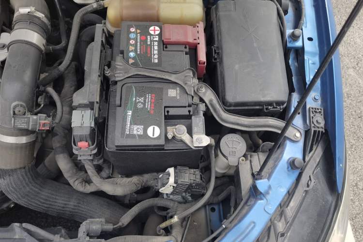 Used Buick Excelle GX 2019 18T Automatic Connected Flagship Version China VI Standard Engine Bay Left