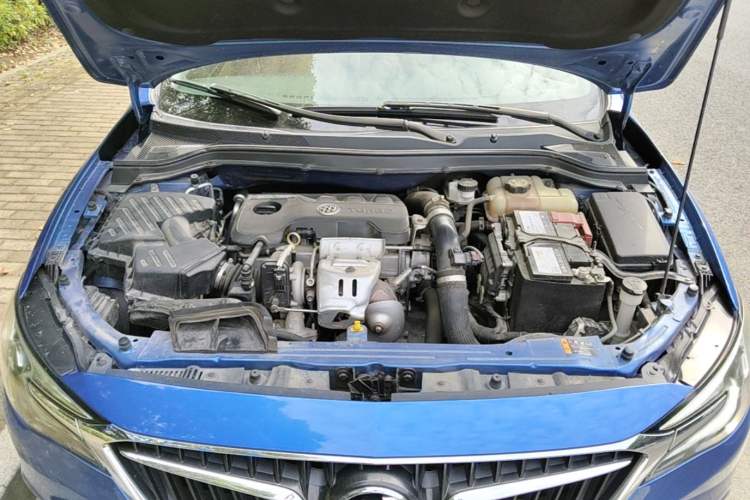 Used Buick Excelle GX 2019 18T Automatic Connected Flagship Version China V Standard Engine Bay