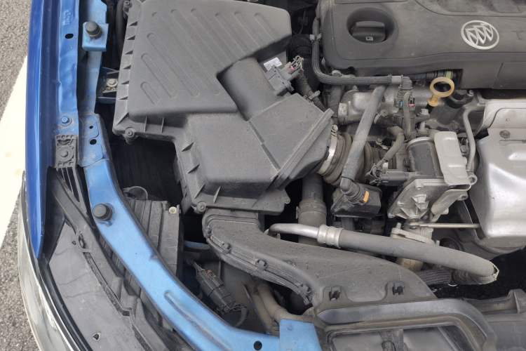 Used Buick Excelle GX 2019 18T Automatic Connected Flagship Version China VI Standard Engine Bay Right