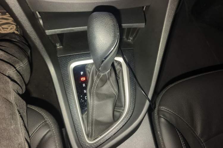 Used Buick Excelle GX 2019 18T Automatic Connected Elite Model China V Standard Gear Lever