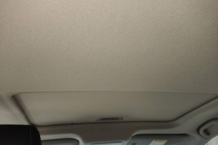 Used Buick Excelle GX 2019 18T Automatic Connected Elite Model China VI Standard Headliner
