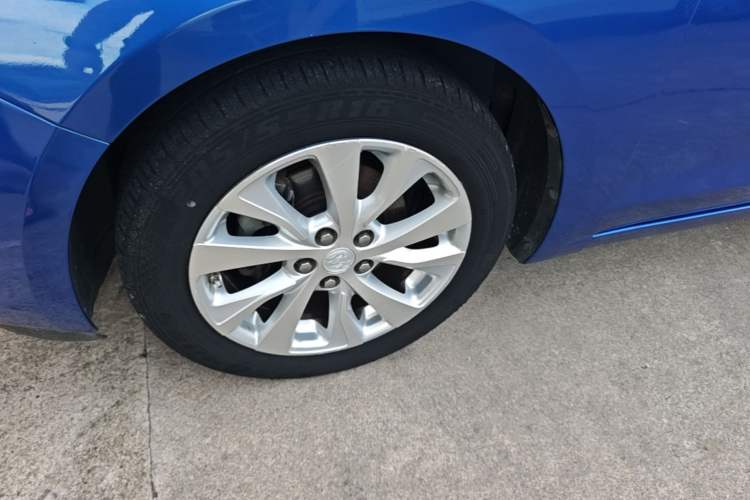 Used Buick Excelle GX 2019 15T Dual-Clutch Connected Elite Version China V Standard Left Front Wheel Hub