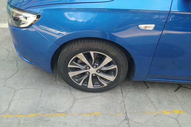 Used Buick Excelle GX 2019 18T Automatic Connected Elite Model China V Standard Left Front Wheel Hub