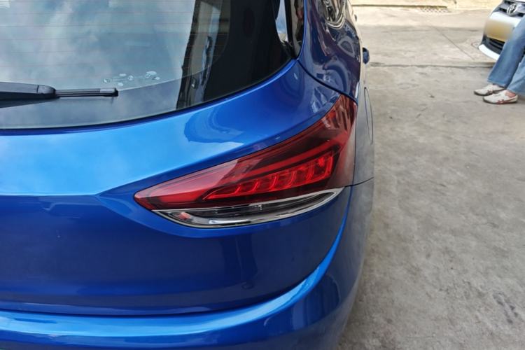 Used Buick Excelle GX 2019 15T Dual-Clutch Connected Elite Version China V Standard Right Rear Taillight