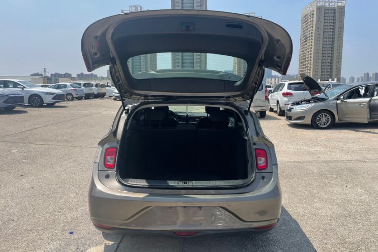 Used Buick Excelle GX 2019 18T Automatic Connected Elite Model China VI Standard Interior 7