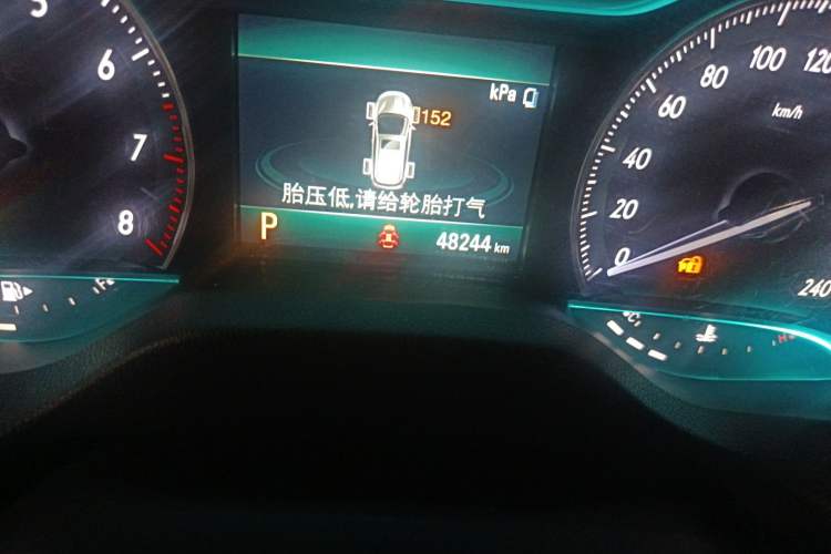 Used Buick Excelle GX 2019 18T Automatic Connected Elite Model China V Standard Odometer Close Up