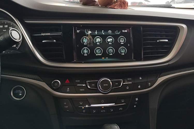 Used Buick Excelle GX 2019 18T Automatic Connected Flagship Version China VI Standard Audio And AC Panel