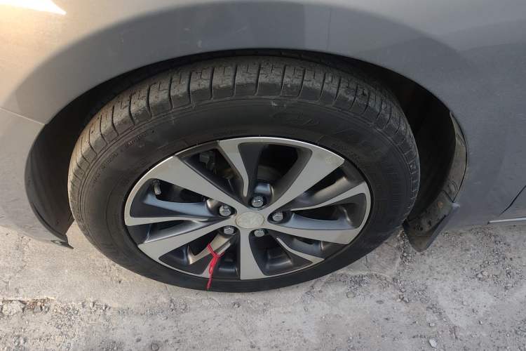 Used Buick Excelle GX 2019 18T Automatic Connected Elite Model China V Standard Exterior 7