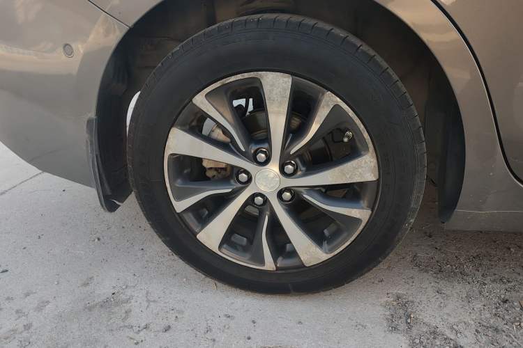Used Buick Excelle GX 2019 18T Automatic Connected Elite Model China V Standard Exterior 8
