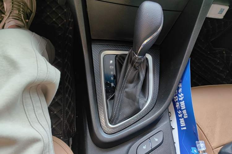 Used Buick Excelle GX 2019 18T Automatic Connected Flagship Version China VI Standard Gear Lever