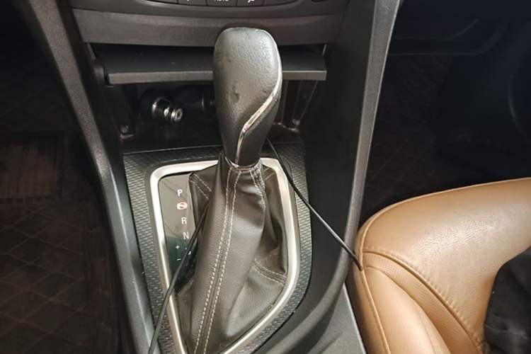 Used Buick Excelle GX 2019 18T Automatic Connected Flagship Version China VI Standard Gear Lever