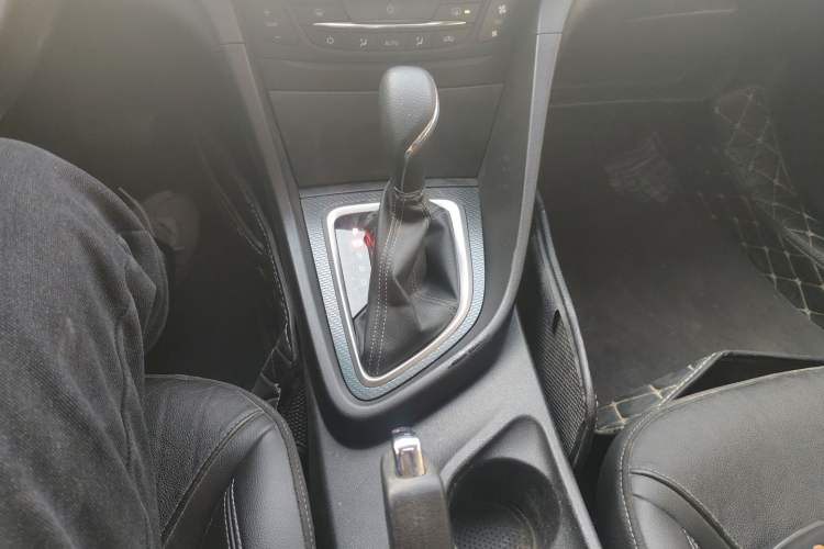 Used Buick Excelle GX 2019 18T Automatic Connected Elite Model China V Standard Gear Lever