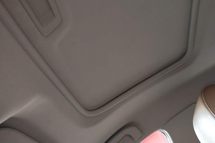 Used Buick Excelle GX 2019 18T Automatic Connected Flagship Version China VI Standard Headliner