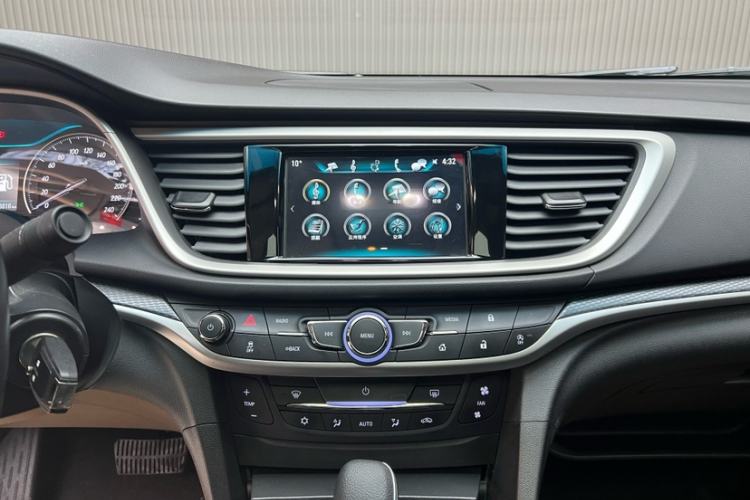 Used Buick Excelle GX 2019 18T Automatic Connected Elite Model China VI Standard Interior 3