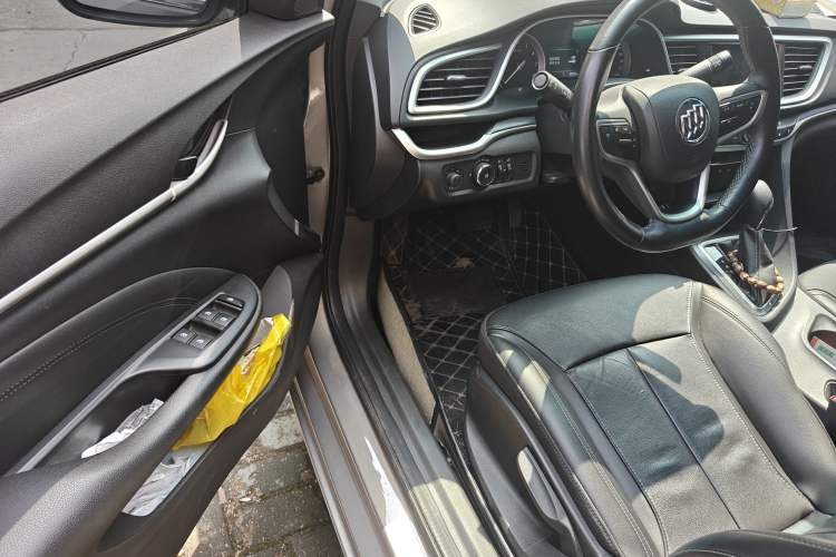 Used Buick Excelle GX 2019 18T Automatic Connected Elite Model China V Standard Interior 3