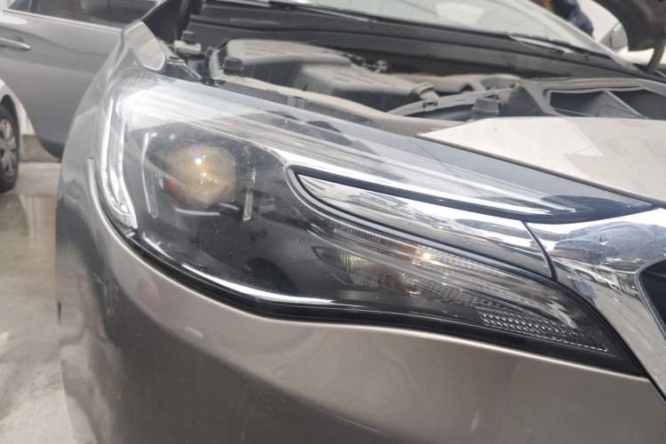 Used Buick Excelle GX 2019 18T Automatic Connected Flagship Version China V Standard Right Front Headlight