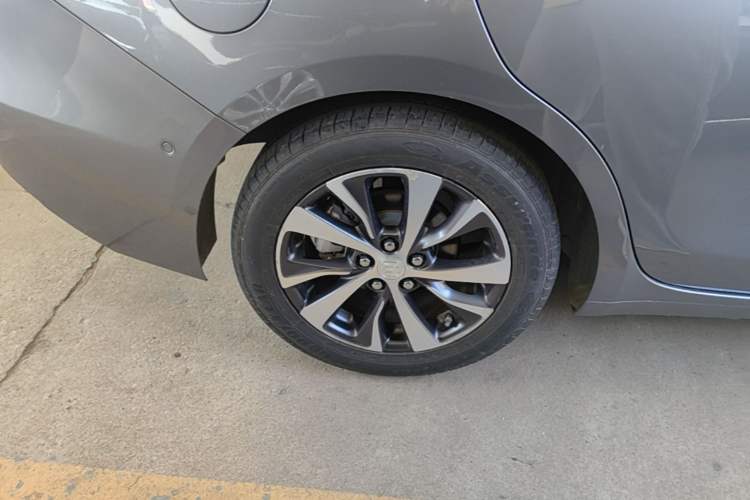 Used Buick Excelle GX 2019 18T Automatic Connected Flagship Version China VI Standard Right Rear Wheel Hub