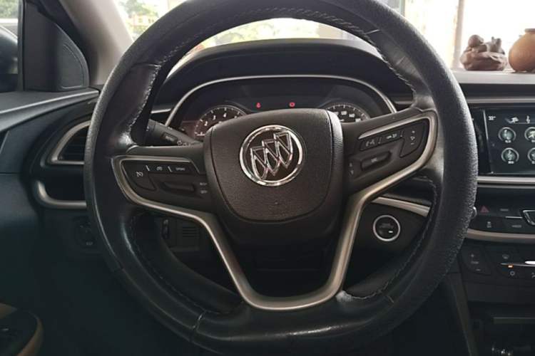 Used Buick Excelle GX 2019 18T Automatic Connected Flagship Version China VI Standard Steering Wheel