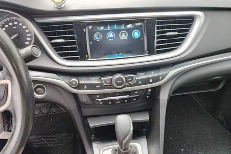 Used Buick Excelle GX 2019 18T Automatic Connected Flagship Version China VI Standard Audio And AC Panel