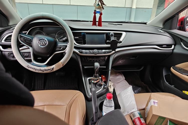 Used Buick Excelle GX 2019 18T Automatic Connected Flagship Version China VI Standard Center Console