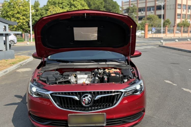 Used Buick Excelle GX 2019 18T Automatic Connected Elite Model China VI Standard Engine Bay