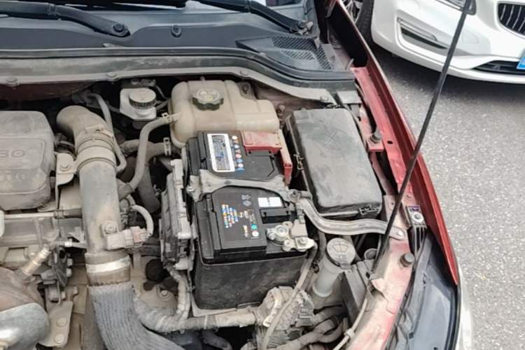 Used Buick Excelle GX 2019 18T Automatic Connected Flagship Version China VI Standard Engine Bay Left
