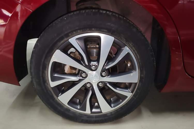 Used Buick Excelle GX 2019 18T Automatic Connected Elite Model China VI Standard Exterior 5