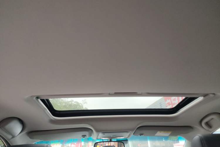 Used Buick Excelle GX 2019 18T Automatic Connected Elite Model China VI Standard Headliner
