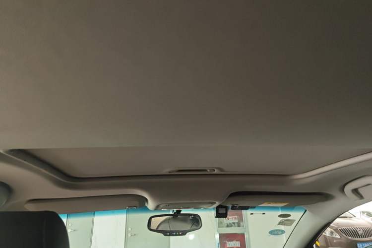 Used Buick Excelle GX 2019 18T Automatic Connected Elite Model China V Standard Headliner