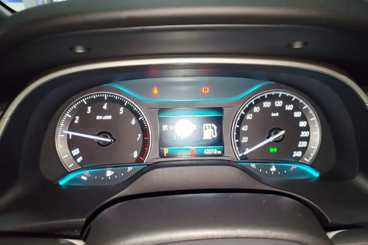 Used Buick Excelle GX 2019 18T Automatic Connected Elite Model China VI Standard Instrument Cluster